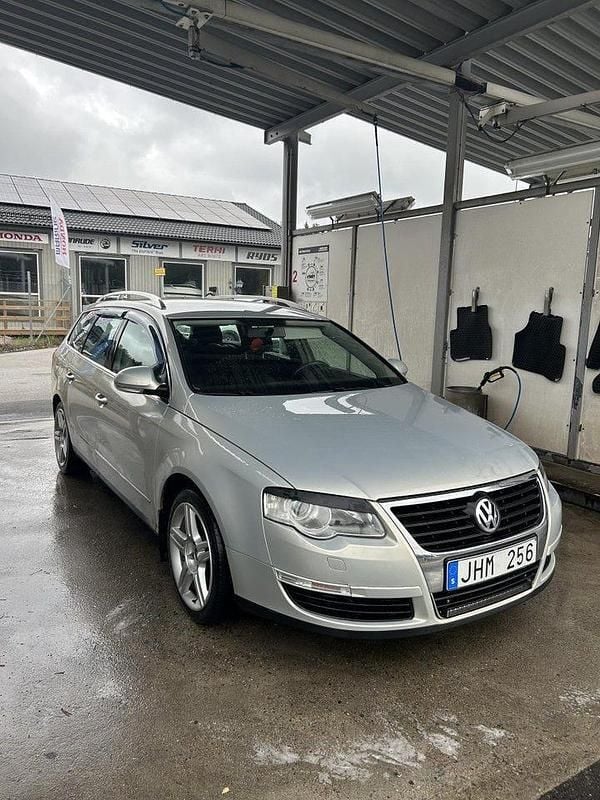 Begagnad 2010 VW Passat Sportline Kombi | 28 000 kr (Bra pris) - Bild 1/4