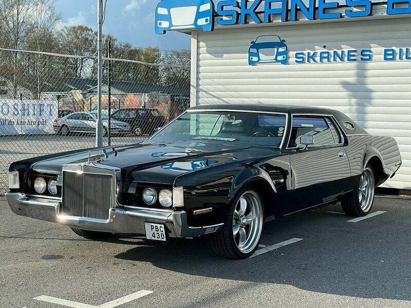 Begagnad Lincoln Continental 212 HK (155 kW) 1972 Svart