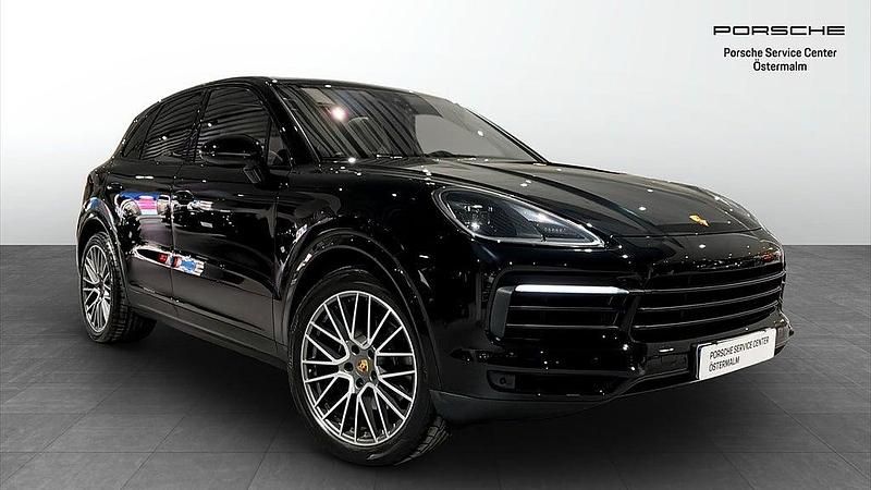 Svart Begagnad 2022 Porsche Cayenne Platinum Edition SUV | 825 000 kr (Marknadspris) - Bild 1/4
