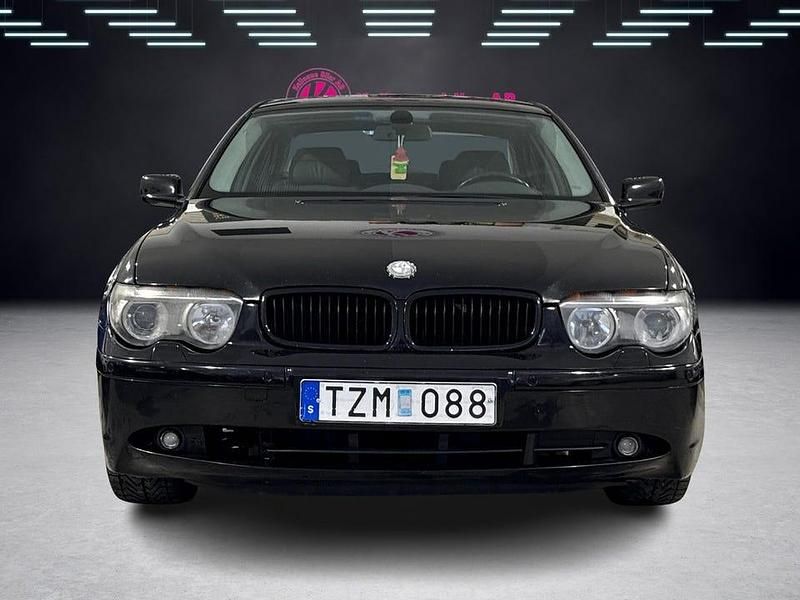 Begagnad BMW 745 333 HK (244 kW) 2001 Svart Sedan