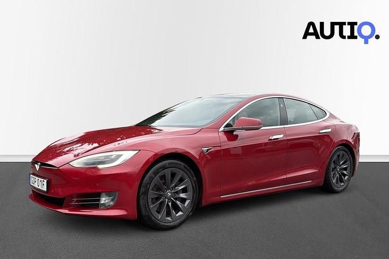 Begagnad Tesla Model S Long Range AWD 311 kW (423 HK) 2019 Röd Halvkombi