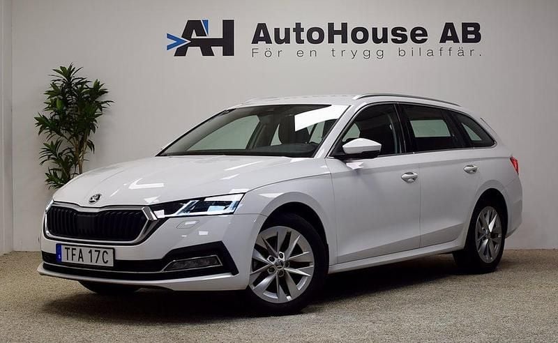 Begagnad Skoda Octavia Style 110 HK (80 kW) 2022 Vit Kombi