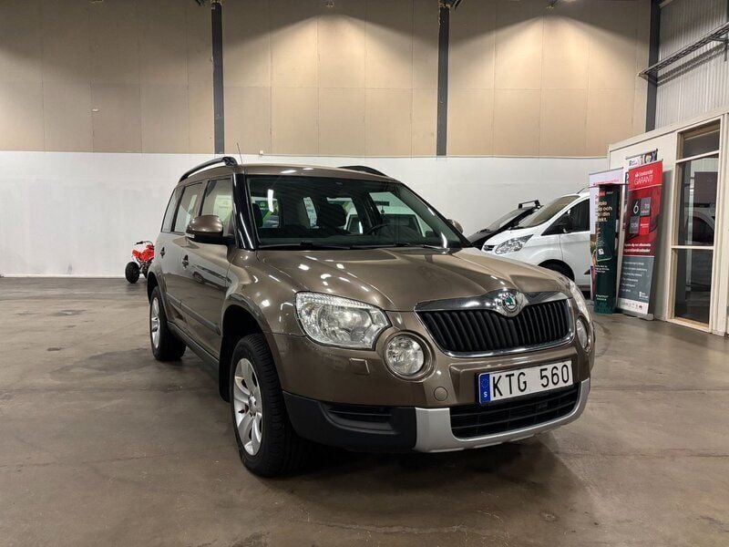Mörkbrun Begagnad 2010 Skoda Yeti Ambition SUV | 34 900 kr - Bild 1/4