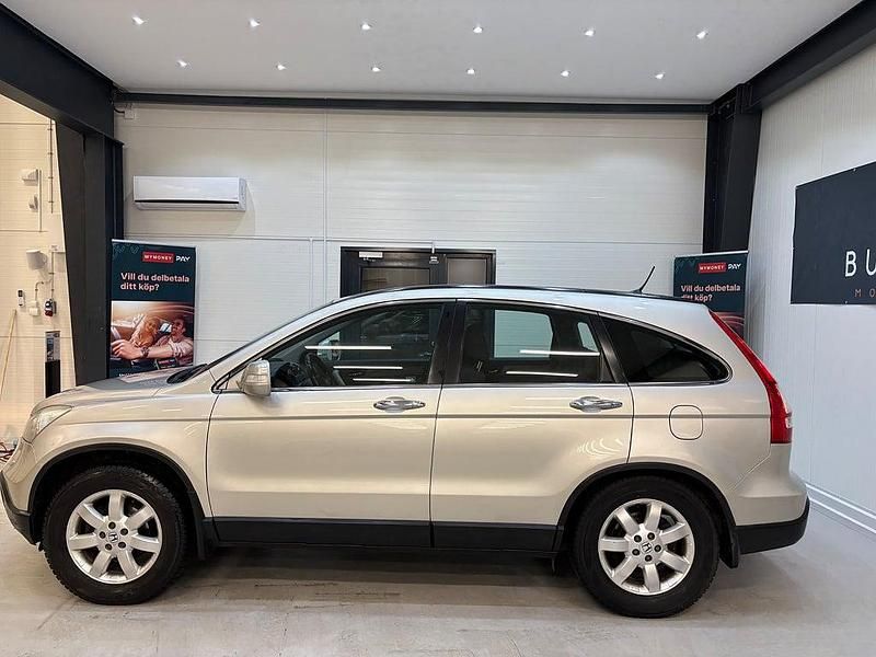 Begagnad Honda CR-V 150 HK (110 kW) 2007 Silver SUV