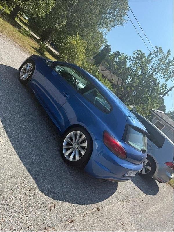 Blå Begagnad 2009 VW Scirocco Sportkupé | 62 000 kr (Marknadspris) - Bild 1/4