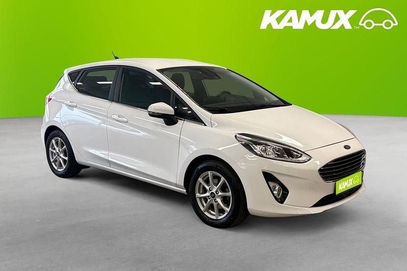 Begagnad Ford Fiesta Titanium 95 HK (69 kW) 2021 Vit Halvkombi