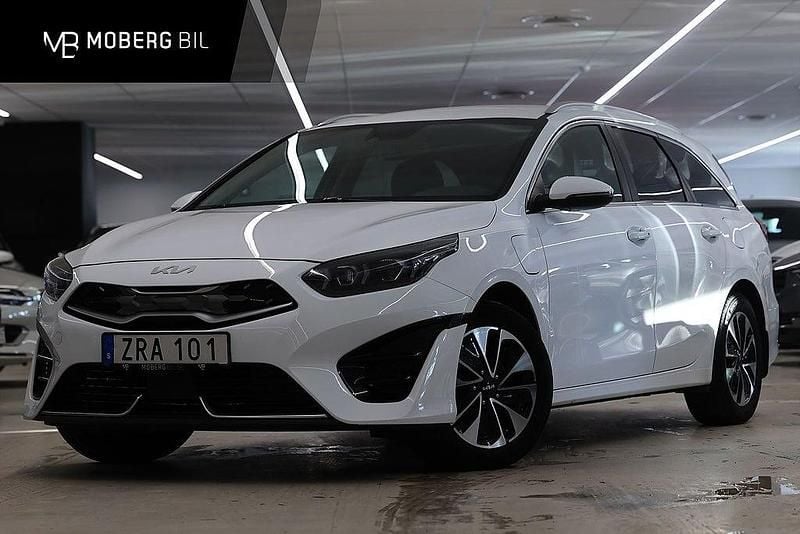 Vit Begagnad 2022 Kia Ceed Sportswagon Advance Kombi | 199 900 kr (Superpris) - Bild 1/2