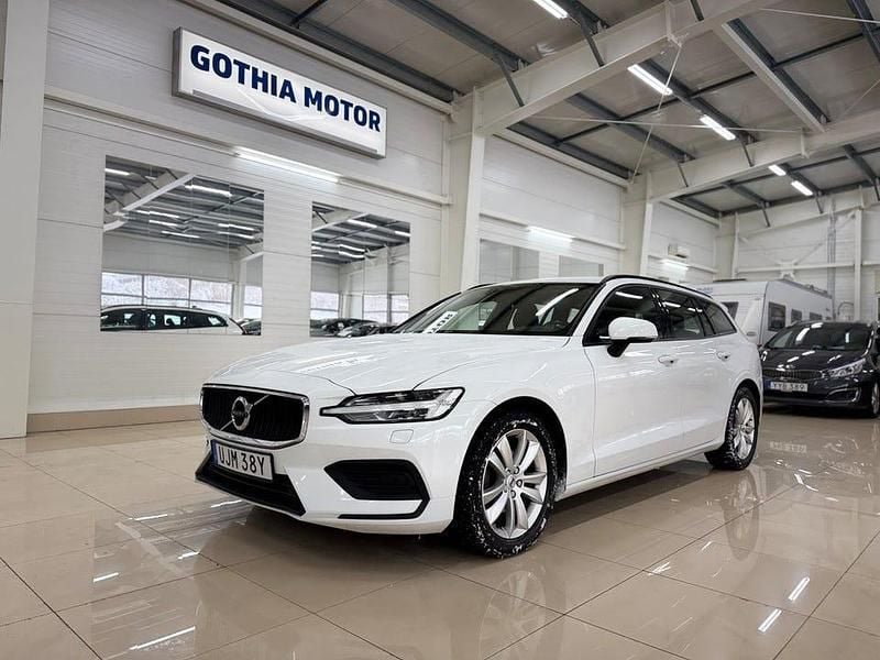 Vit Begagnad 2020 Volvo V60 Momentum Kombi | 214 900 kr (Bra pris) - Bild 1/4
