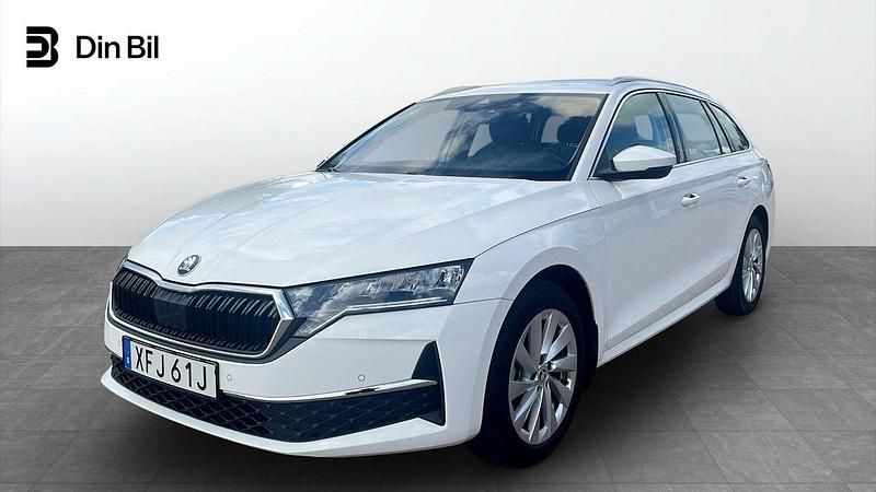 Vit Begagnad 2024 Skoda Octavia Selection Kombi | 289 900 kr (Lite dyr) - Bild 1/4