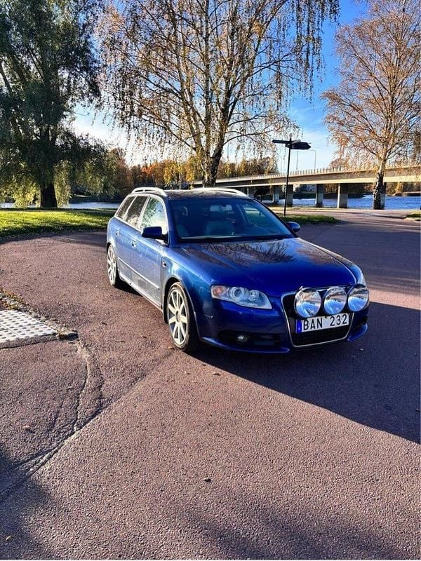 Blå Begagnad 2007 Audi A4 Comfort Kombi | 39 000 kr (Bra pris) - Bild 1/4