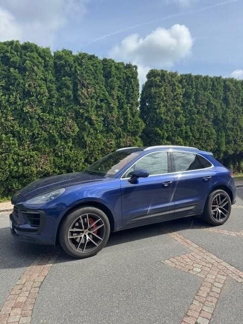 Blå Begagnad 2022 Porsche Macan S SUV | 685 000 kr (Bra pris) - Bild 1/4