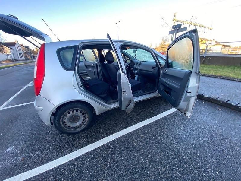 Begagnad Mitsubishi Colt 95 HK (69 kW) 2007 Halvkombi