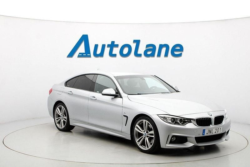 Glaciärsilver metallic Begagnad 2017 BMW 430 Gran Coupé M Sport Sportkupé | 259 900 kr (Marknadspris) - Bild 1/3