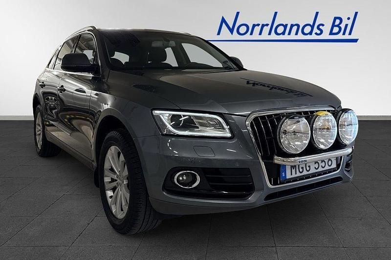 Grå (monsungrå metallic) Begagnad 2016 Audi Q5 Comfort SUV | 179 000 kr (Marknadspris) - Bild 1/4