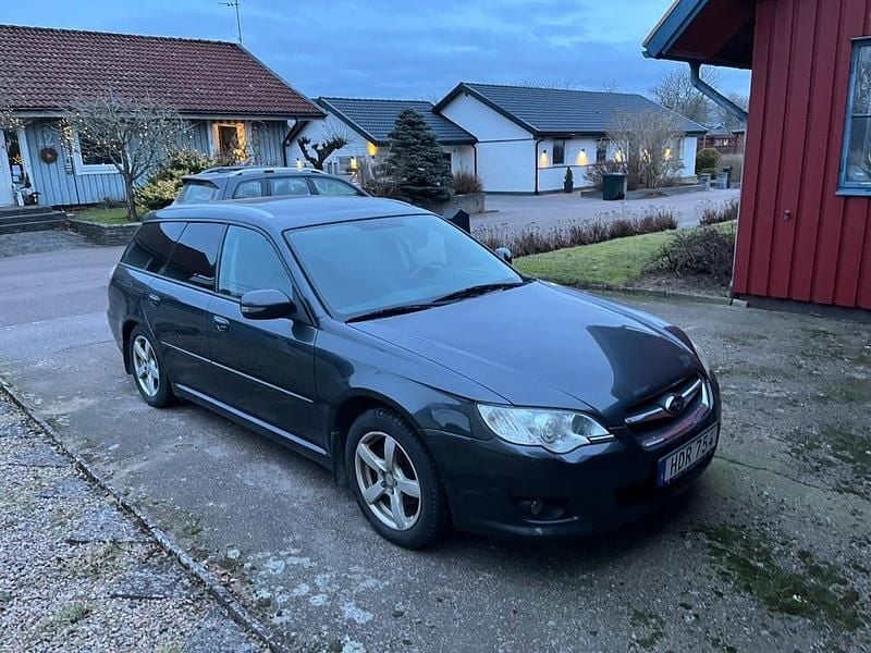 Begagnad Subaru Legacy 173 HK (127 kW) 2008 Kombi