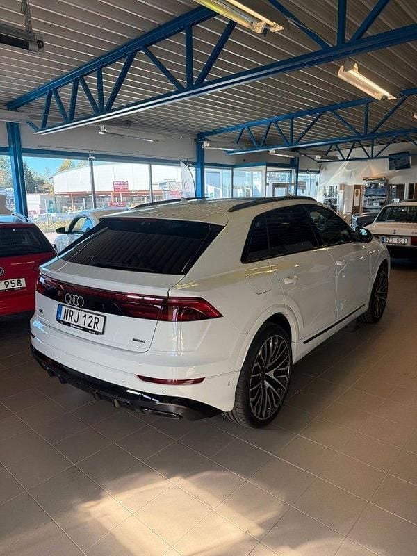 Ny Audi Q8 S-Line 490 HK (360 kW) 2025 Vit SUV