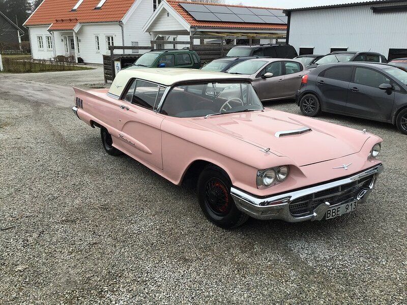 Flerfärgad Begagnad 1960 Ford Thunderbird | 130 000 kr - Bild 1/4