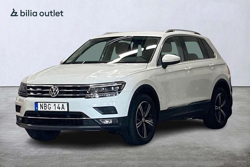 Vit Begagnad 2019 VW Tiguan Executive SUV | 239 900 kr (Marknadspris) - Bild 1/3