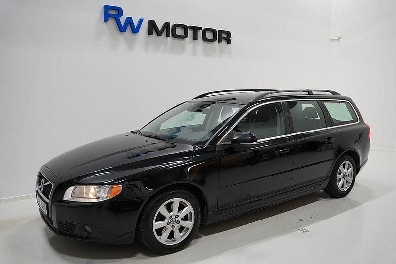 Svart Begagnad 2012 Volvo V70 Momentum Kombi | 69 800 kr (Marknadspris) - Bild 1/4