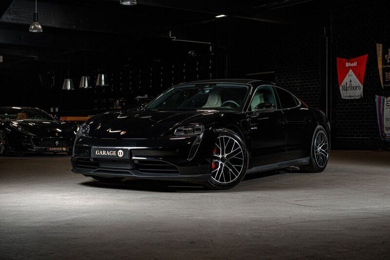 Begagnad 2021 Porsche Taycan 4S Sedan | 749 500 kr (Bra pris) - Bild 1/4