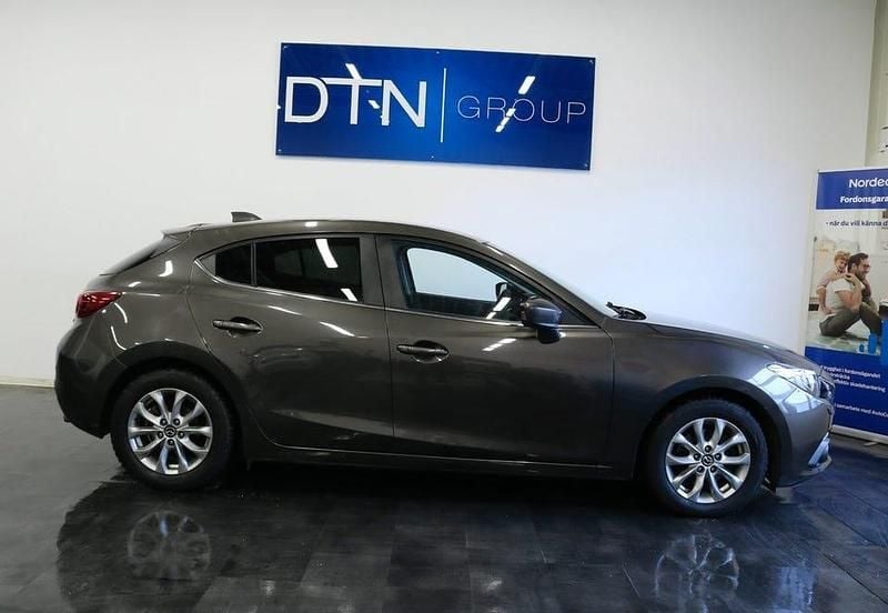 Begagnad Mazda 3 Inclusive 150 HK (110 kW) 2013 Brun