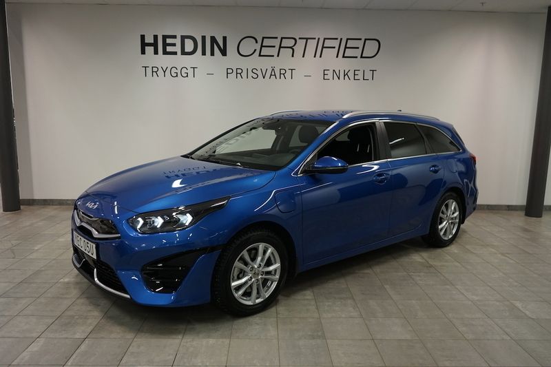 Blå (vit) Begagnad 2023 Kia Ceed Sportswagon Advance Kombi | 319 900 kr - Bild 1/4