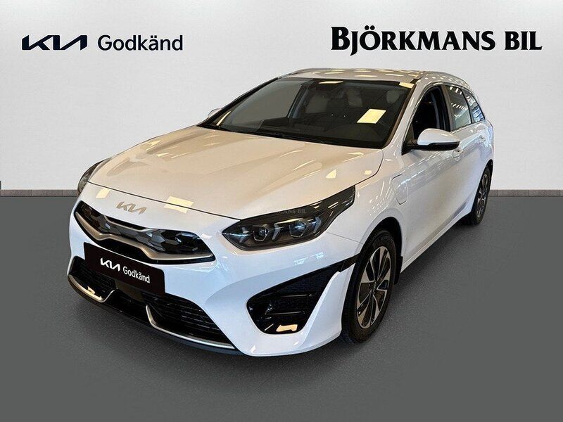 Vit Begagnad 2023 Kia Ceed Sportswagon Advance Kombi | 319 900 kr (Dyr) - Bild 1/4