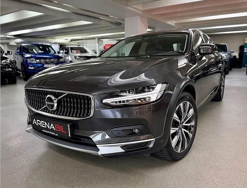 Grå Begagnad 2022 Volvo V90 CC Kombi | 489 900 kr (Dyr) - Bild 1/4