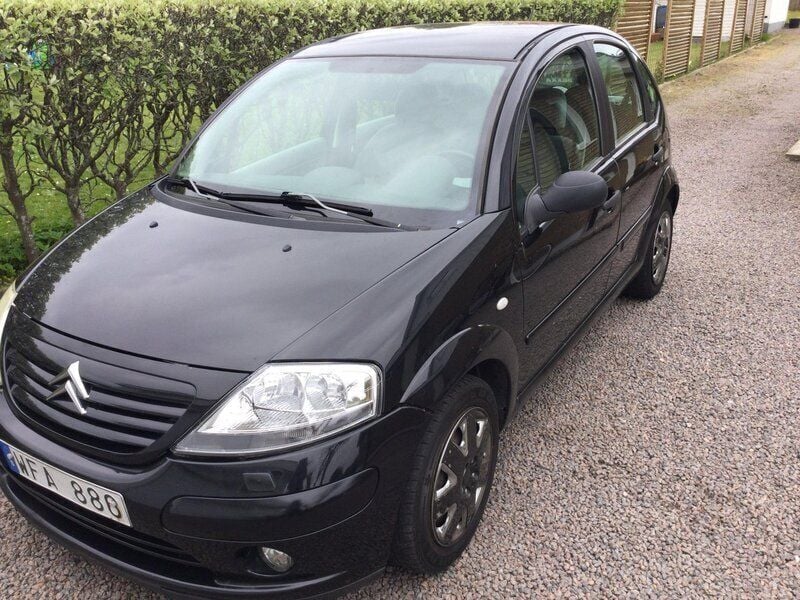 Svart Begagnad 2005 Citroën C3 Halvkombi | 15 500 kr (Marknadspris) - Bild 1/4