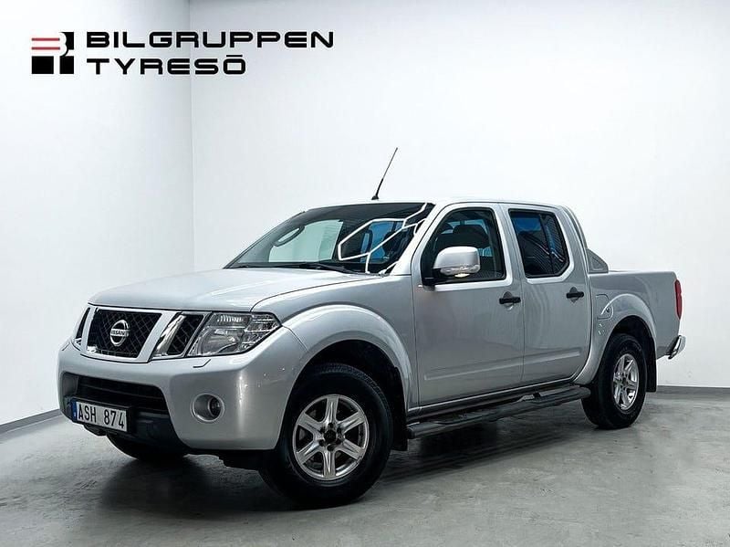 Silver Begagnad 2011 Nissan Navara Pickup | 99 900 kr (Bra pris) - Bild 1/4