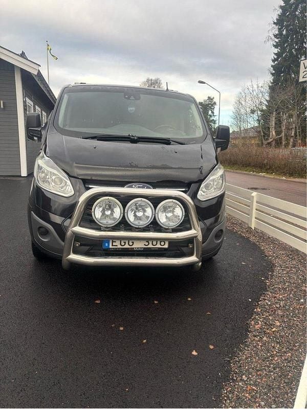 Svart Begagnad 2013 Ford Transit Custom | 79 000 kr (Dyr) - Bild 1/4