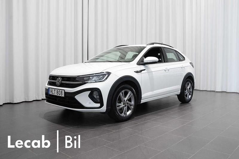Vit (pure white) Begagnad 2022 VW Taigo R-line SUV | 229 500 kr (Marknadspris) - Bild 1/4