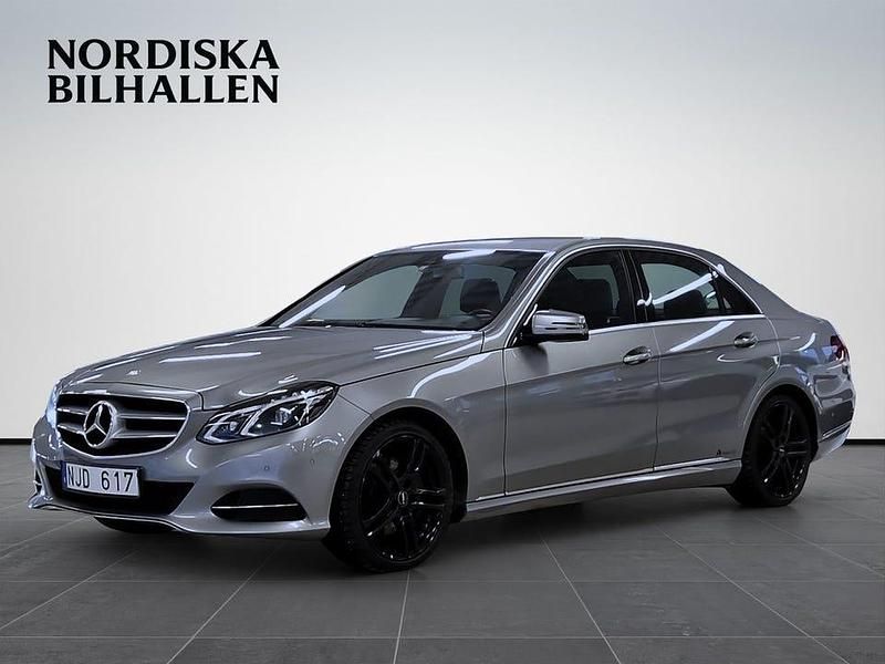 Begagnad Mercedes E220 Avantgarde 170 HK (125 kW) 2013 Silver Sedan