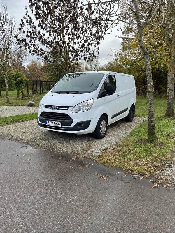 Vit Begagnad 2017 Ford Transit Custom | 47 000 kr (Marknadspris) - Bild 1/4