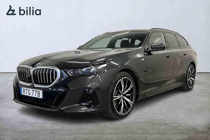 Begagnad BMW 520 2025 Grå Kombi