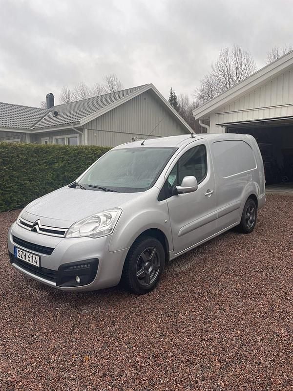 Begagnad 2016 Citroën Berlingo Minibuss | 92 000 kr (Lite dyr) - Bild 1/4