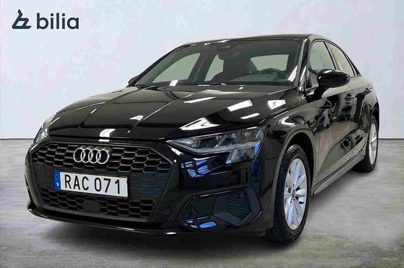 Svart Begagnad 2023 Audi A3 Sedan | 219 000 kr - Bild 1/1