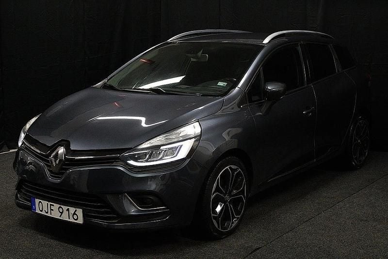 Begagnad Renault Clio GrandTour Intens 90 HK (66 kW) 2016 Grå Kombi