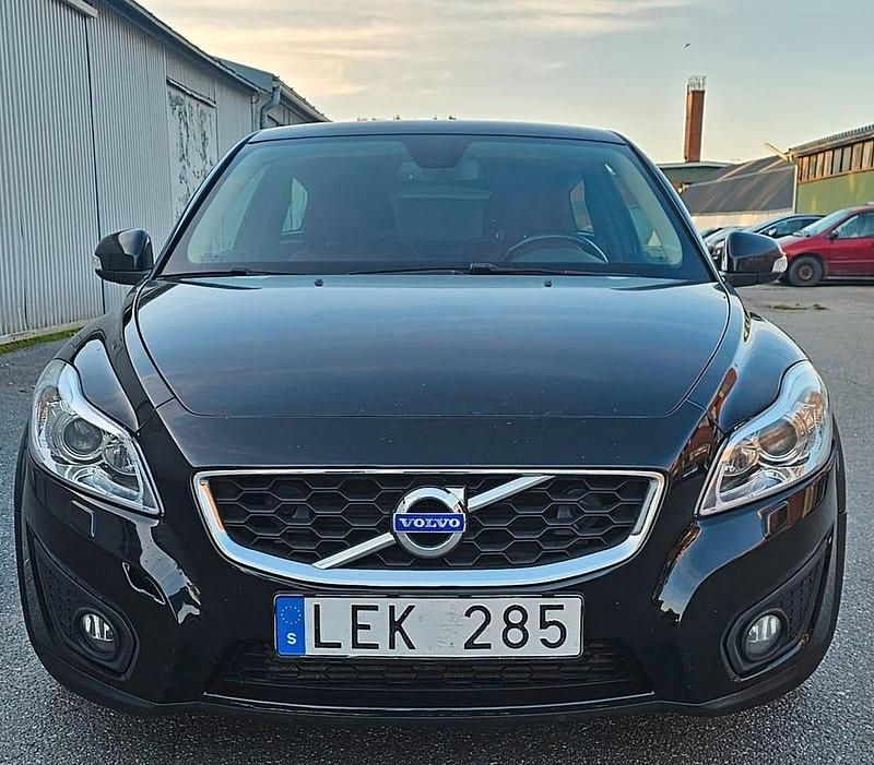 Begagnad Volvo C30 Summum 116 HK (85 kW) 2011 Svart Halvkombi