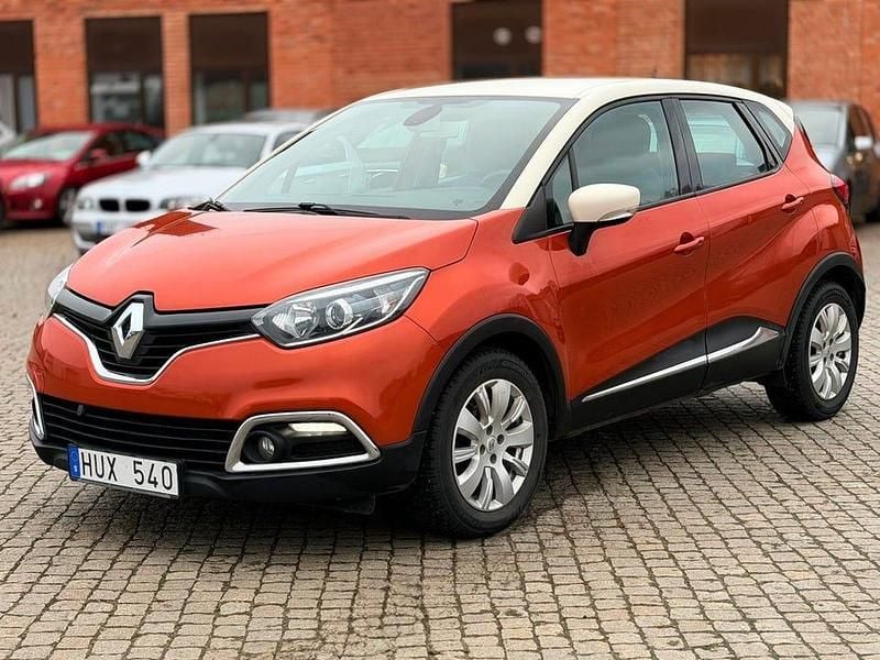 Brun Begagnad 2013 Renault Captur SUV | 42 900 kr (Marknadspris) - Bild 1/4