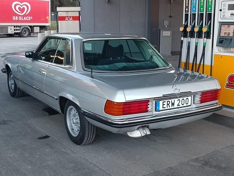 Begagnad 1975 Mercedes SLC280 Sportkupé | 184 500 kr - Bild 1/4