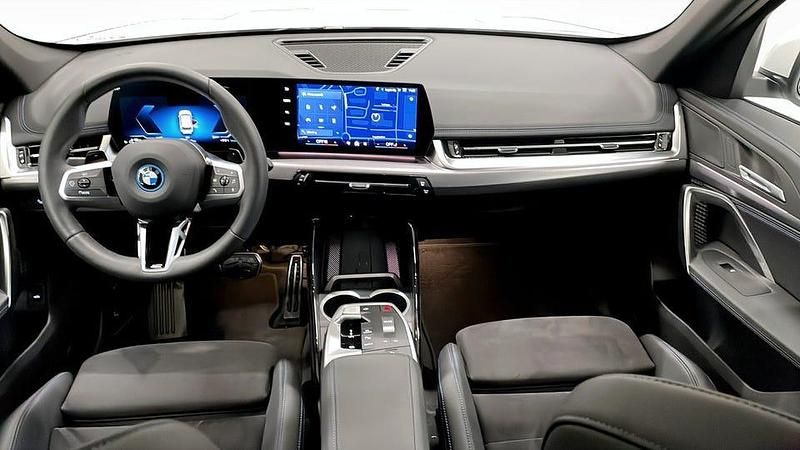 Begagnad BMW X1 M Sport 326 HK (239 kW) 2025 Vit SUV