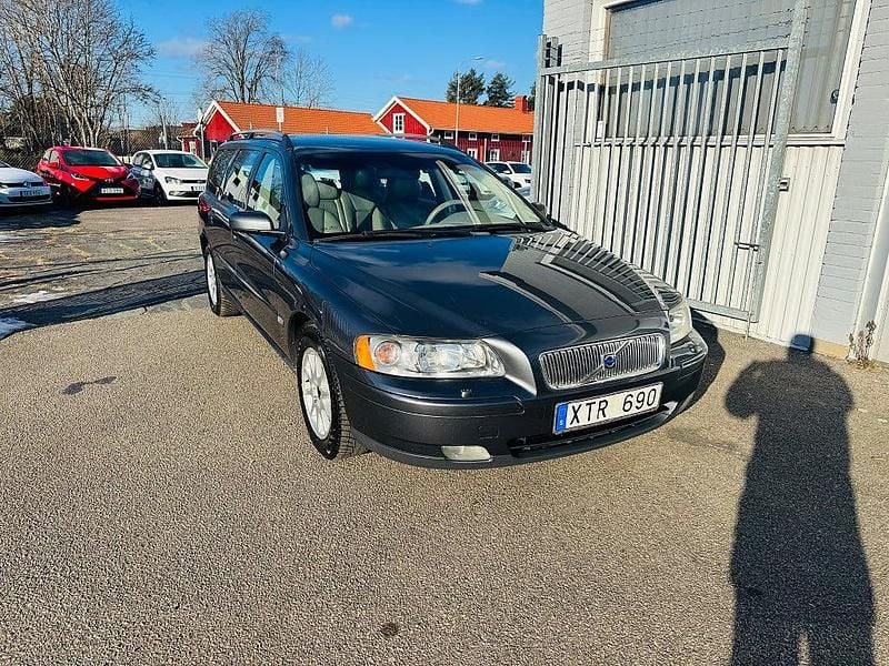 Grå metallic Begagnad 2006 Volvo V70 Business Edition Kombi | 29 900 kr (Bra pris) - Bild 1/4