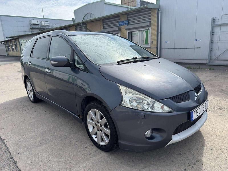 Grå Begagnad 2006 Mitsubishi Grandis Minibuss | 19 000 kr (Bra pris) - Bild 1/4