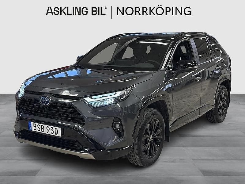 Grå Begagnad 2024 Toyota RAV4 Hybrid Style SUV | 429 000 kr (Bra pris) - Bild 1/4
