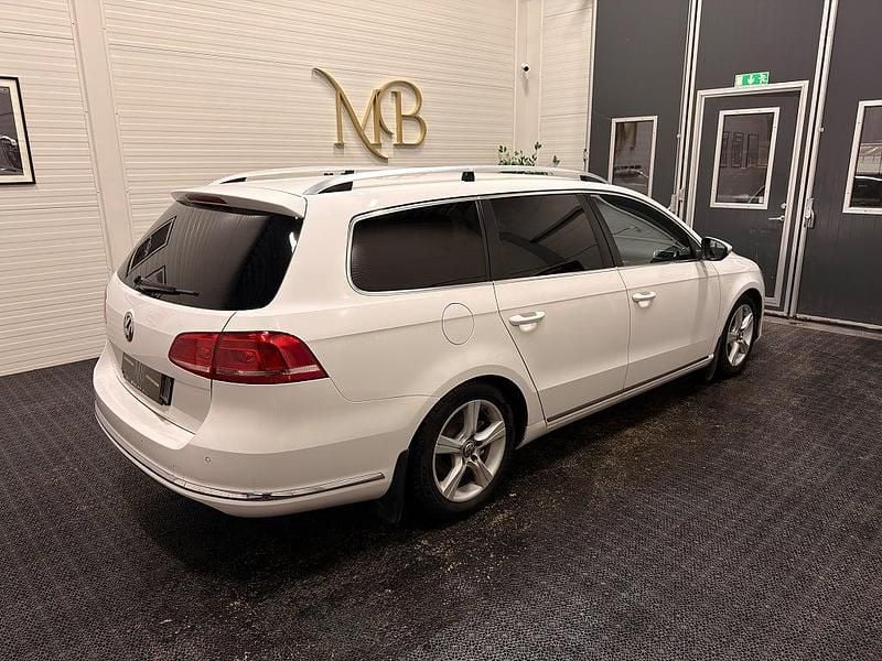 Begagnad VW Passat 140 HK (102 kW) 2011 Vit Kombi