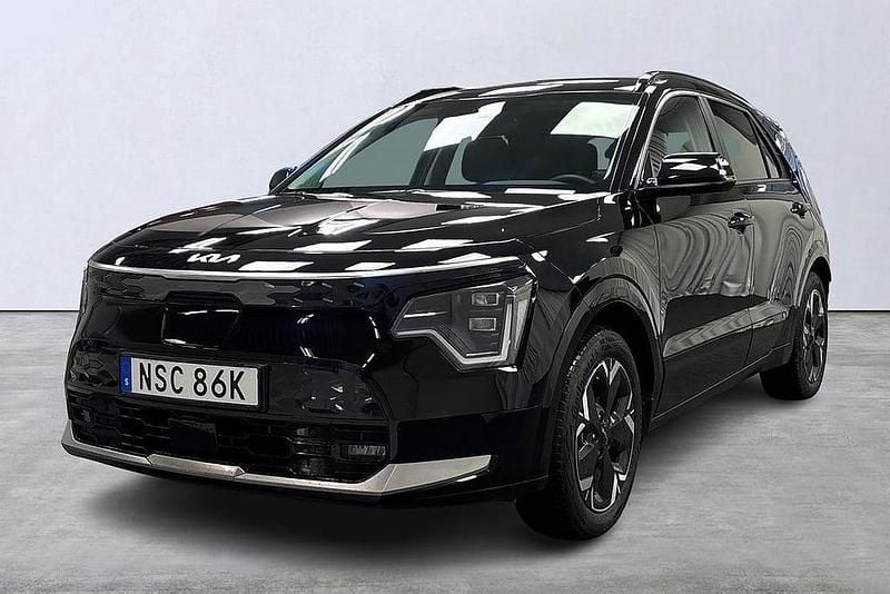 Svart Begagnad 2024 Kia e-Niro Advance SUV | 359 900 kr (Lite dyr) - Bild 1/4