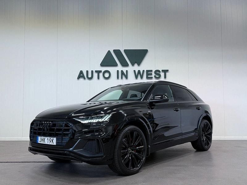 Svart Begagnad 2022 Audi Q8 S-Line SUV | 689 900 kr (Marknadspris) - Bild 1/4