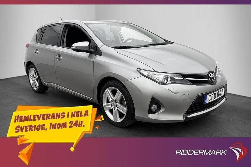 Grå Begagnad 2014 Toyota Auris | 139 900 kr (Marknadspris) - Bild 1/3