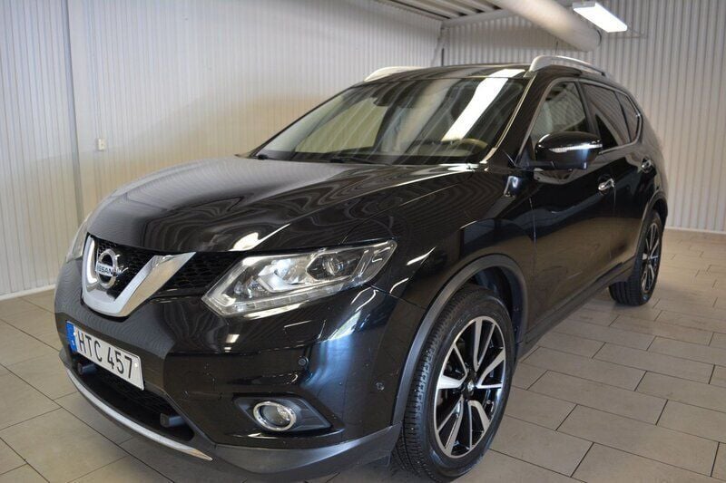 Svart Begagnad 2015 Nissan X-Trail SUV | 155 000 kr (Lite dyr) - Bild 1/3